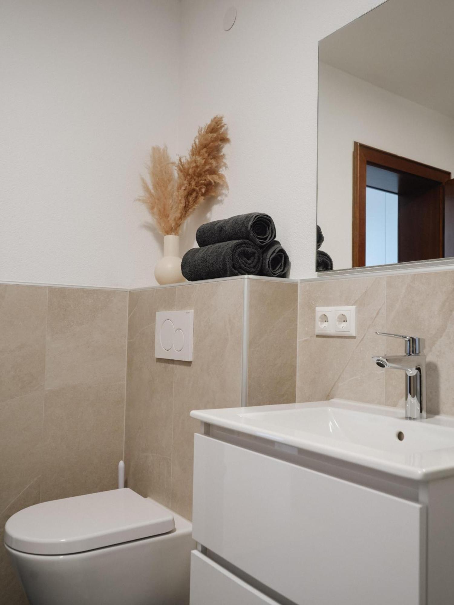 Ehrenberg Apartments Reutte Extérieur photo